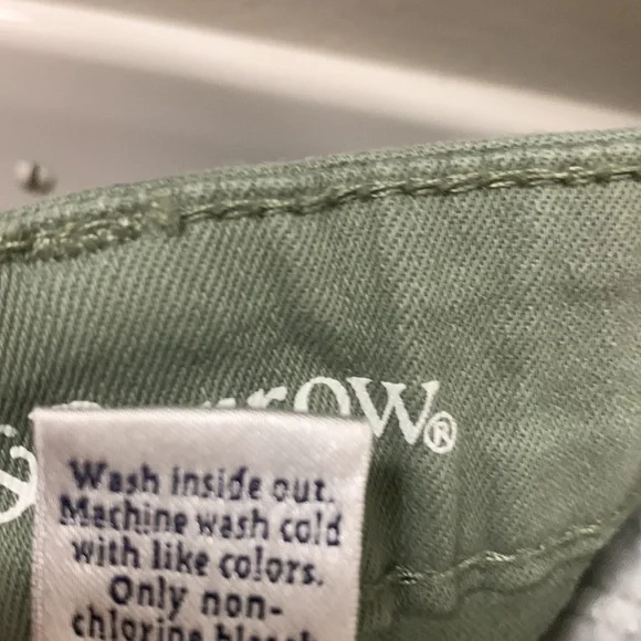 3/$15 Croft & Barrow cotton size 14 short straight leg pants - Picture 4 of 5